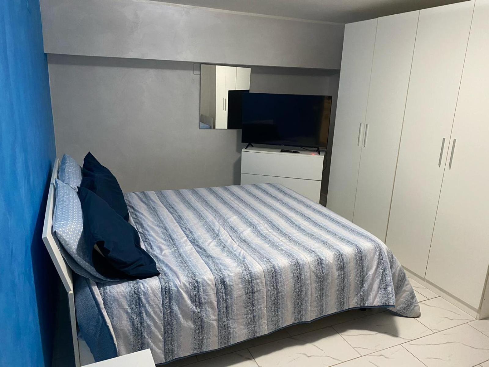 קמפניה A Casa Di Laura B&B Apartments מראה חיצוני תמונה