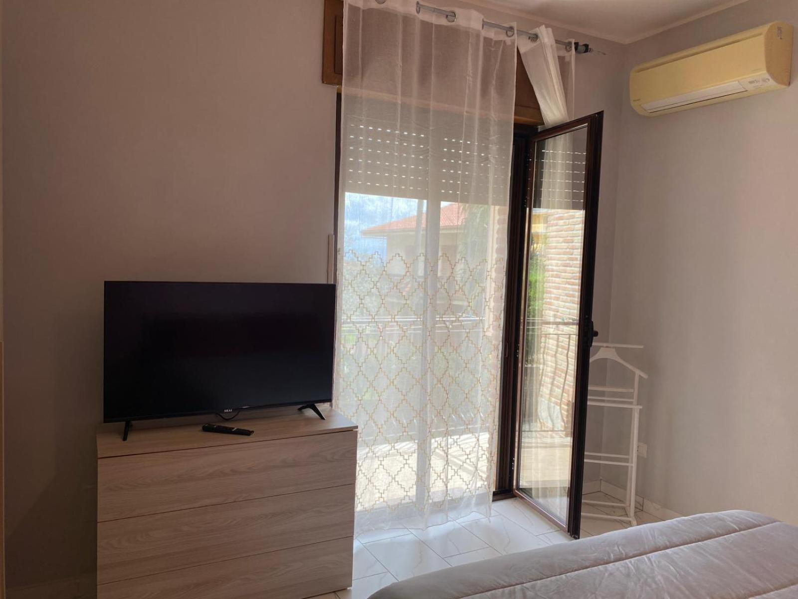 קמפניה A Casa Di Laura B&B Apartments מראה חיצוני תמונה