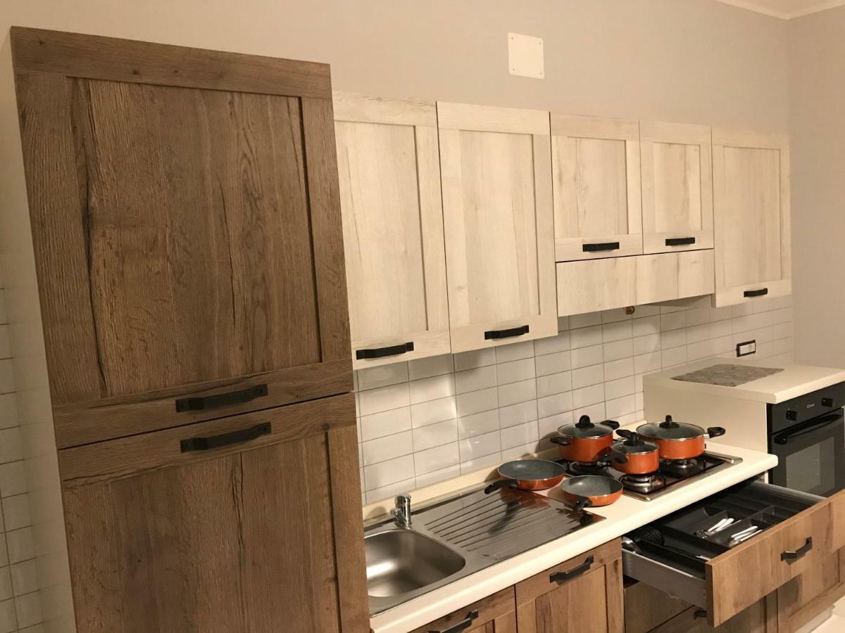 קמפניה A Casa Di Laura B&B Apartments מראה חיצוני תמונה